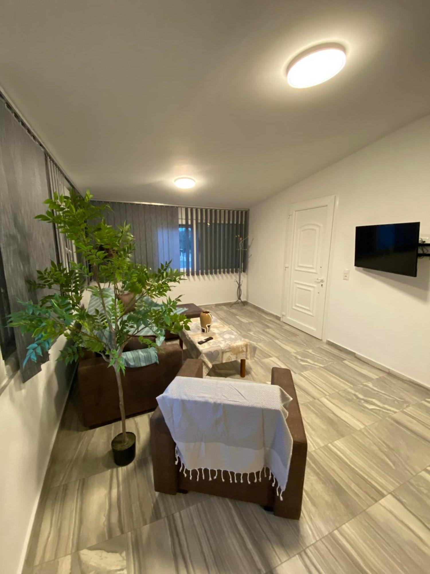Four Seasons Villa Leptokaryá Ngoại thất bức ảnh